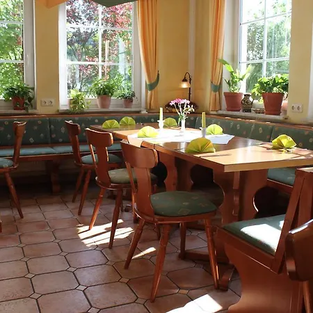 Landhotel Pockau 3*